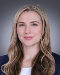 Lauren Walgren Headshot